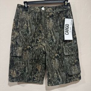 Refuge Cargo/ Bermuda shorts Dark Camo Camouflage